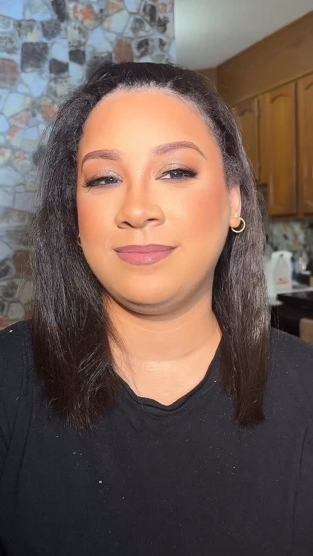 Your makeup should enhance your skin, not erase it and here are my top secrets to keep your original skin tone radiant and shining…

▪️I make sure I have the right undertone: Foundations and concealers should match both your skin color and undertone (warm, cool, or neutral).

▪️Being careful with highlighting: Over-lightening with concealer can make your face look ghostly. Use highlight shades no more than 1–2 shades lighter.

▪️ Setting the face with translucent or undertone-friendly powders. Avoid anything too yellow, grey, or ashy.

▪️I use more cream based products; Cream blushes, bronzers, and highlighters melt into the skin and let your tone peek through beautifully.
	
💄Your glow should feel like you—just enhanced! Want this kind of subtle glow for your next event? Tap the link in bio to book now🥰

#makeupartistinconnecticut #connecticutmakeupartist #connecticutbridal #newyorkmakeupartist #connecticutmakeup #bridesinconnecticut
